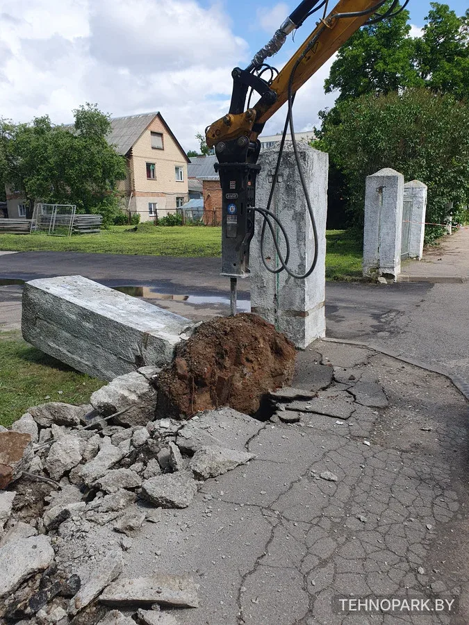 Аренда мини-экскаватора 3.8 т: гидромолот, ямобур, ковши 30-120 см