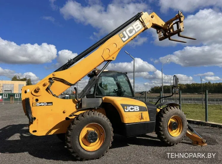 Аренда телескопического погрузчика JCB 540-140 напрямую от собственника
