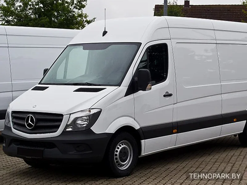 Аренда цельнометаллического грузового фургона Mercedes (категория B)