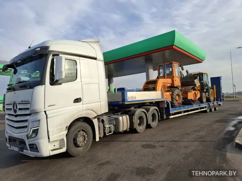 Аренда трала Mercedes-Benz Actros 2651 LS под негабарит до 35 т (24/7)