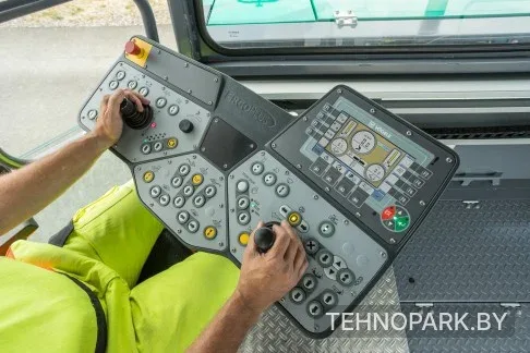Аренда высокопроизводительного гусеничного асфальтоукладчика Vogele Super 1380 Li