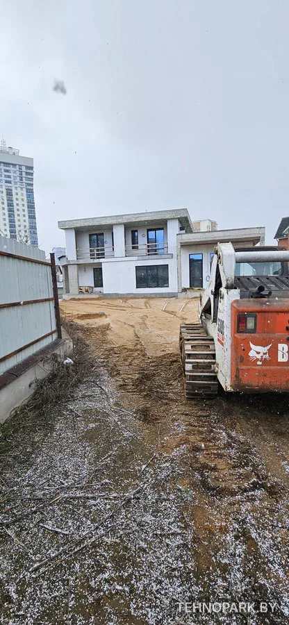 Аренда мини погрузчик гусеничный bobcat S300