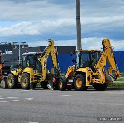 Аренда экскаватора-погрузчика New Holland B115B: гидромолот, ямобур