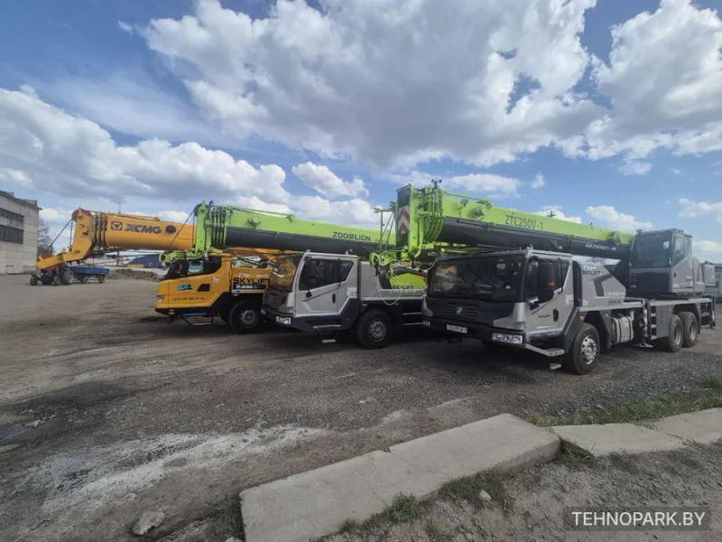 Аренда автокранов Zoomlion 25т (42м) и XCMG 50т в Минске
