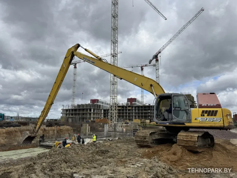 Аренда длиннорукого экскаватора: стрела 22м, копание 18м | РБ