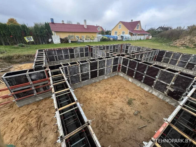 Аренда и продажа мелкощитовой опалубки (от 1.2 руб/м²)