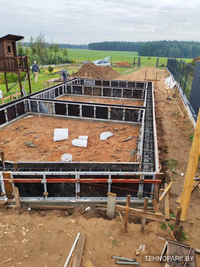 Аренда и продажа мелкощитовой опалубки (от 1.2 руб/м²)