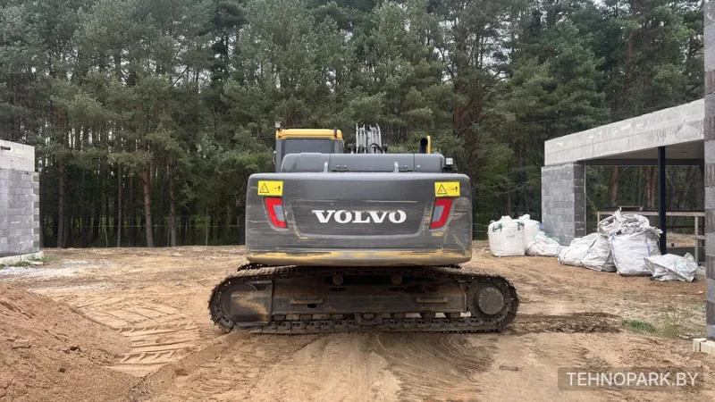 Аренда гусеничного экскаватора Volvo EC200D (20 т) с НДС