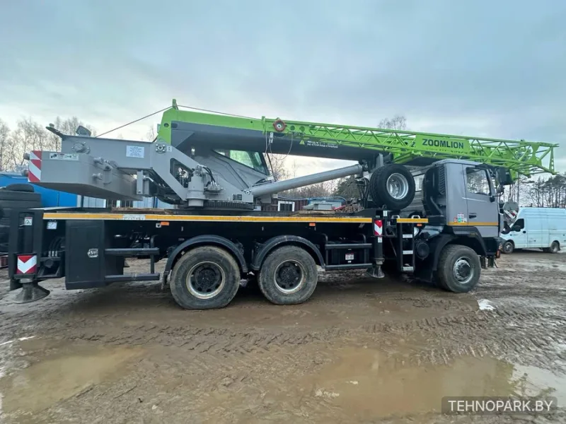 Аренда автокрана Zoomlion ZTC250V-1 25 тонн с НДС