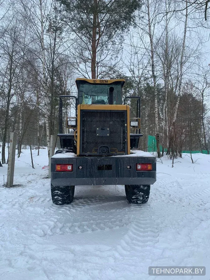 Аренда полностью обслуженного фронтального погрузчика SEM 636D с НДС
