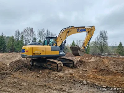 Аренда гусеничного экскаватора с ямобуром, гидромолотом + Самосвалы