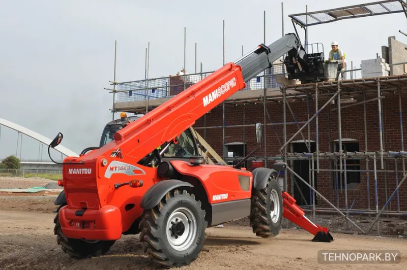 Аренда телескопического погрузчика Manitou MT 1440 (13.6 м, 4 тонны)