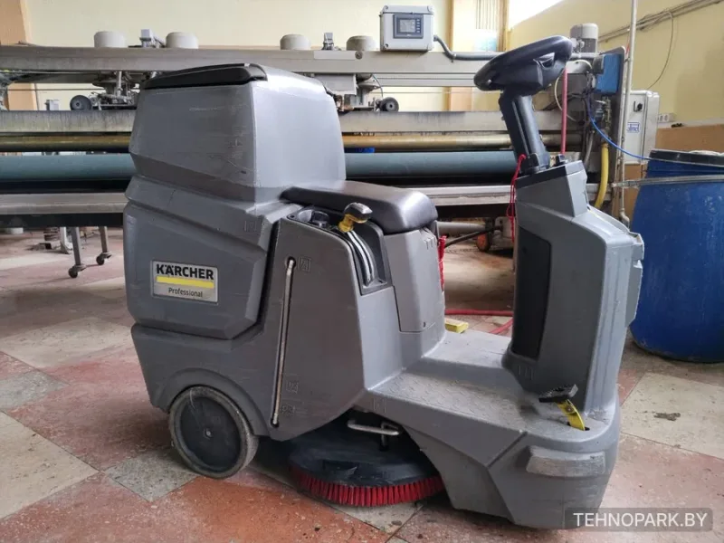 Аренда аккумуляторной поломоечной машины Karcher BD 50/70 (баки 70/75 л)