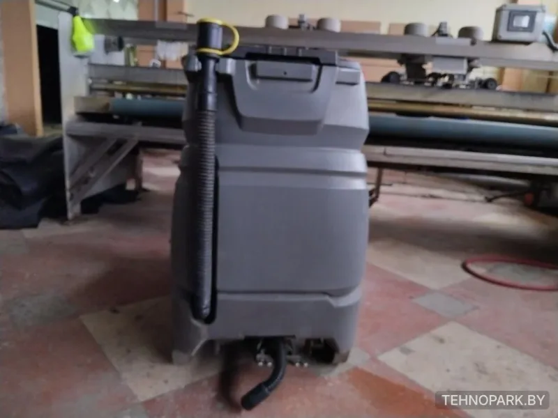 Аренда аккумуляторной поломоечной машины Karcher BD 50/70 (баки 70/75 л)