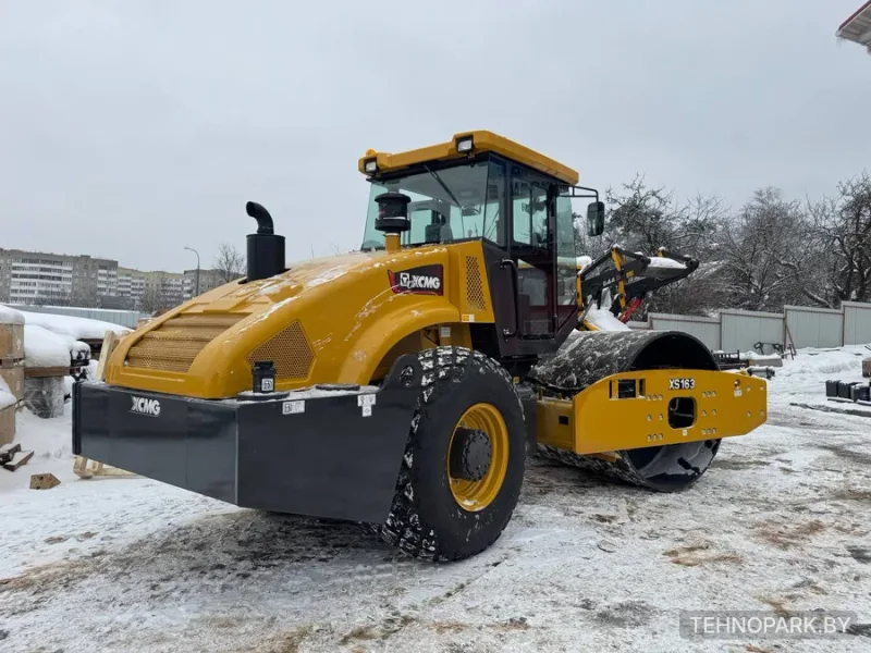 Аренда нового полноприводного грунтового катка XCMG SX 163 (16 т, модель 2026 года)