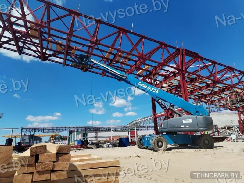 Аренда высотного телескопического подъемника Genie S-125 №3