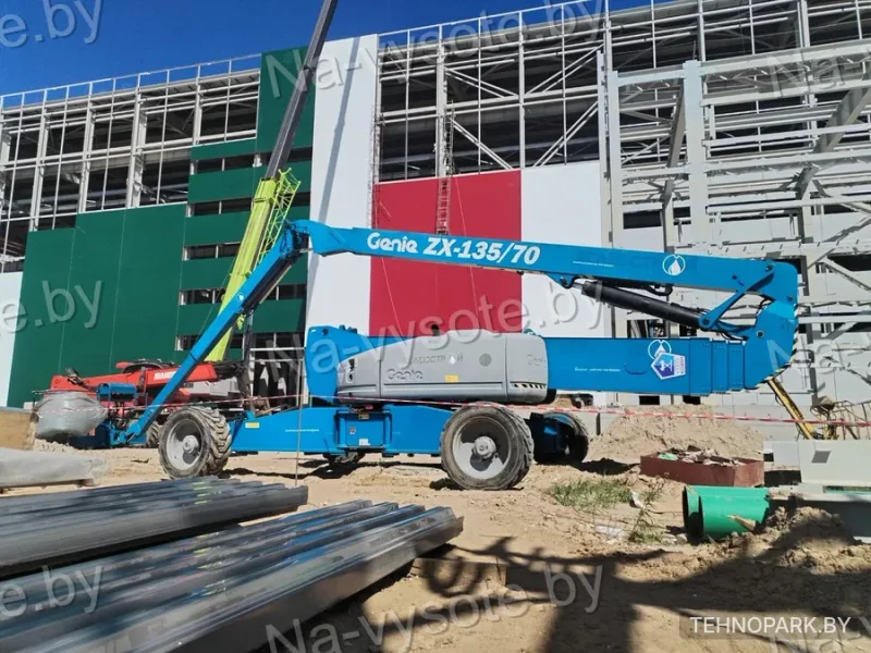 Аренда тяжелого коленчатого подъемника Genie Z-135 (43 м) №3