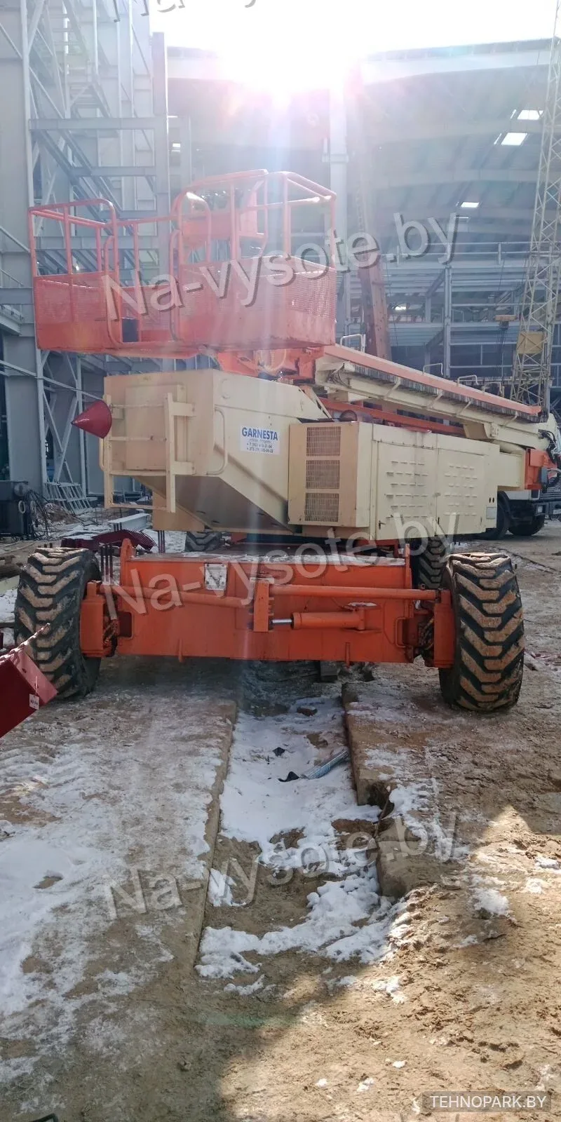 Аренда тяжелого подъемника JLG 150HAX (Высота свыше 40 м) №3