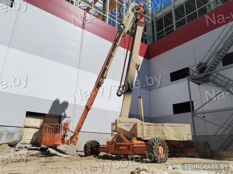 Аренда тяжелого подъемника JLG 150HAX (Высота свыше 40 м) №1