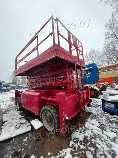 Услуги ножничного вездеходного подъемника PB Lifttechnik 22 м