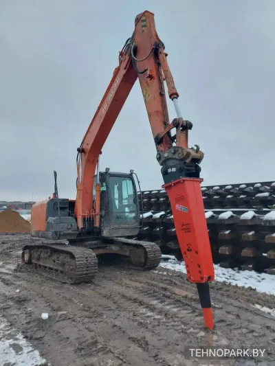 Аренда полноповоротных экскаваторов JCB и Cat с гидромолотом