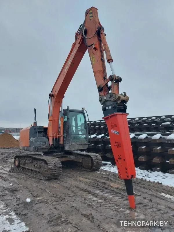 Аренда полноповоротных экскаваторов JCB и Cat с гидромолотом