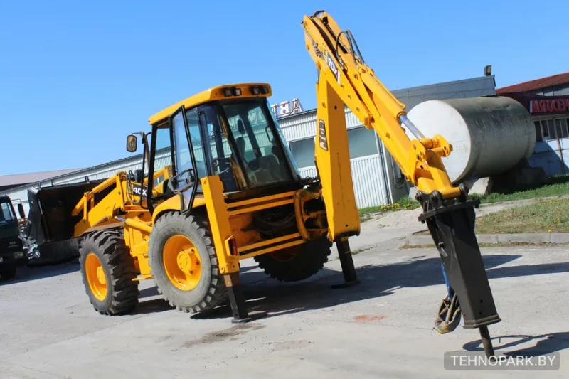Аренда полноповоротных экскаваторов JCB и Cat с гидромолотом