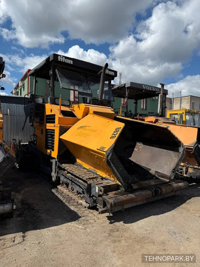 Аренда гусеничного асфальтоукладчика Volvo ABG7820B (ширина укладки 11 м)