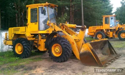 Аренда Амкодор 342С-4 (вилы, стрела) и самосвалов 15.5 м³ с НДС
