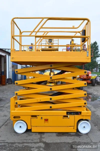 Аренда электрического подъемника Haulotte Compact 12 (12 м)