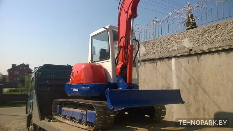 Аренда мощного мини-экскаватора Kubota KX161-3 с водителем