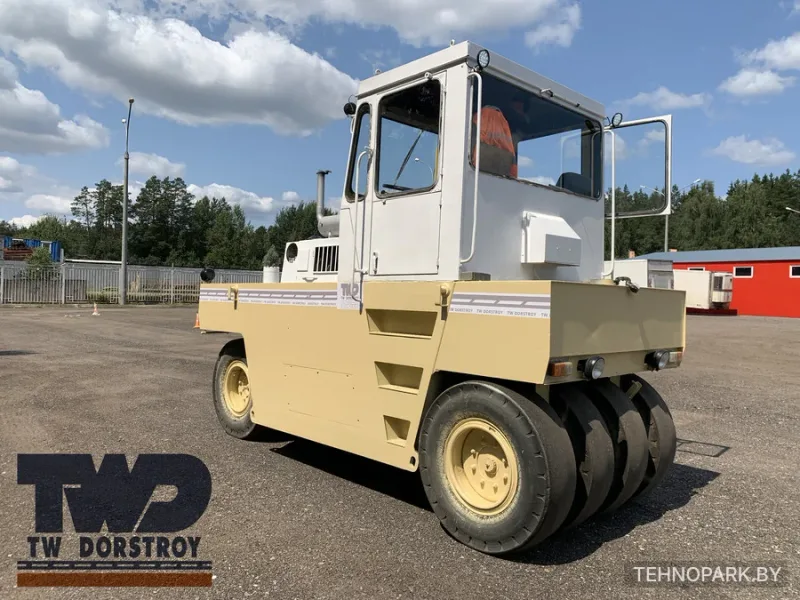 Аренда пневмоколесного катка Bomag BW16R 16-20 т | Дорстройсервис