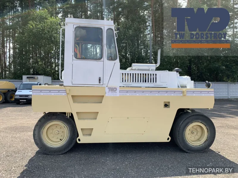 Аренда пневмоколесного катка Bomag BW16R 16-20 т | Дорстройсервис