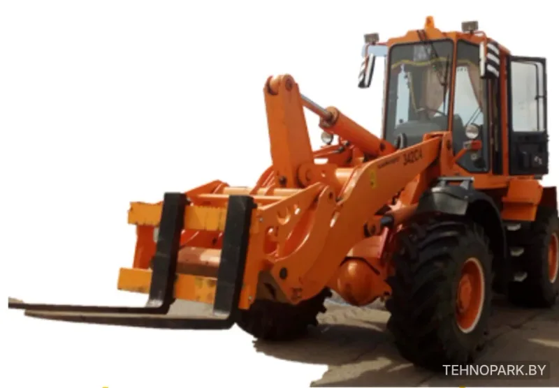 Аренда фронтальных погрузчиков Амкодор 332С4 / 342С4 и экскаватора New Holland